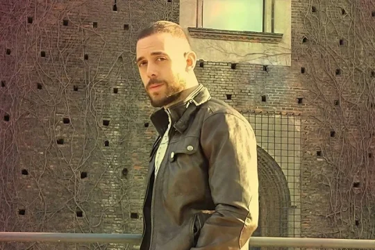 chris darril